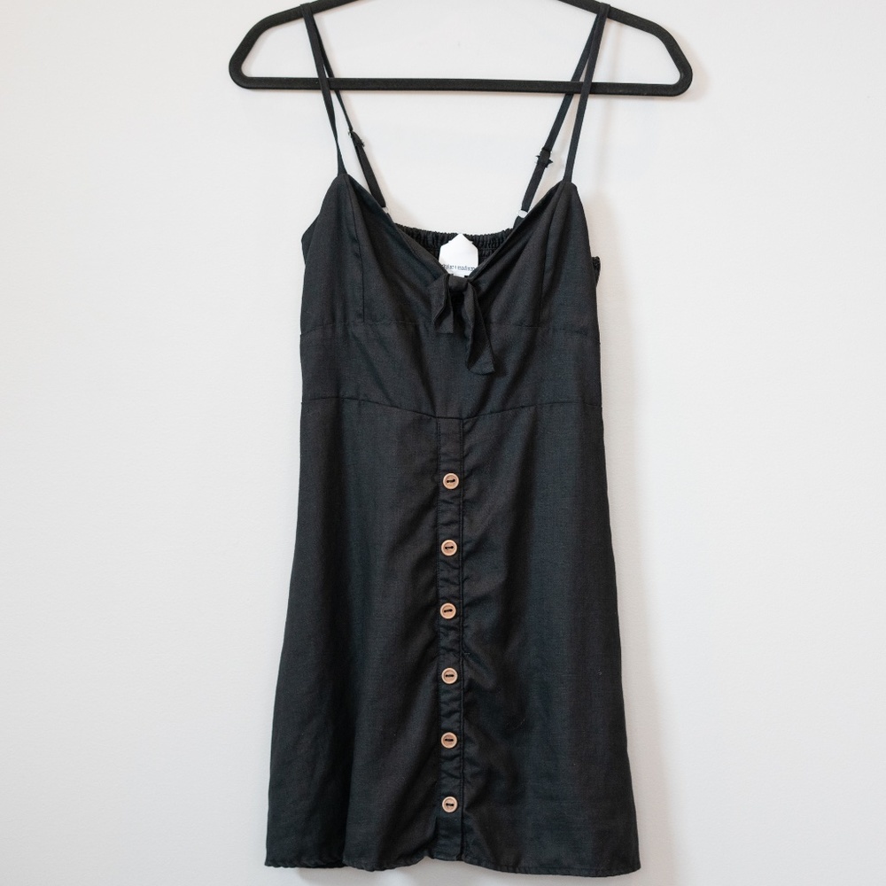 Skylar & Madison Black Linen Dress